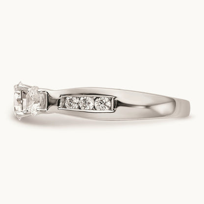 Peg Set 3-Stone Engagement Ring Mounting