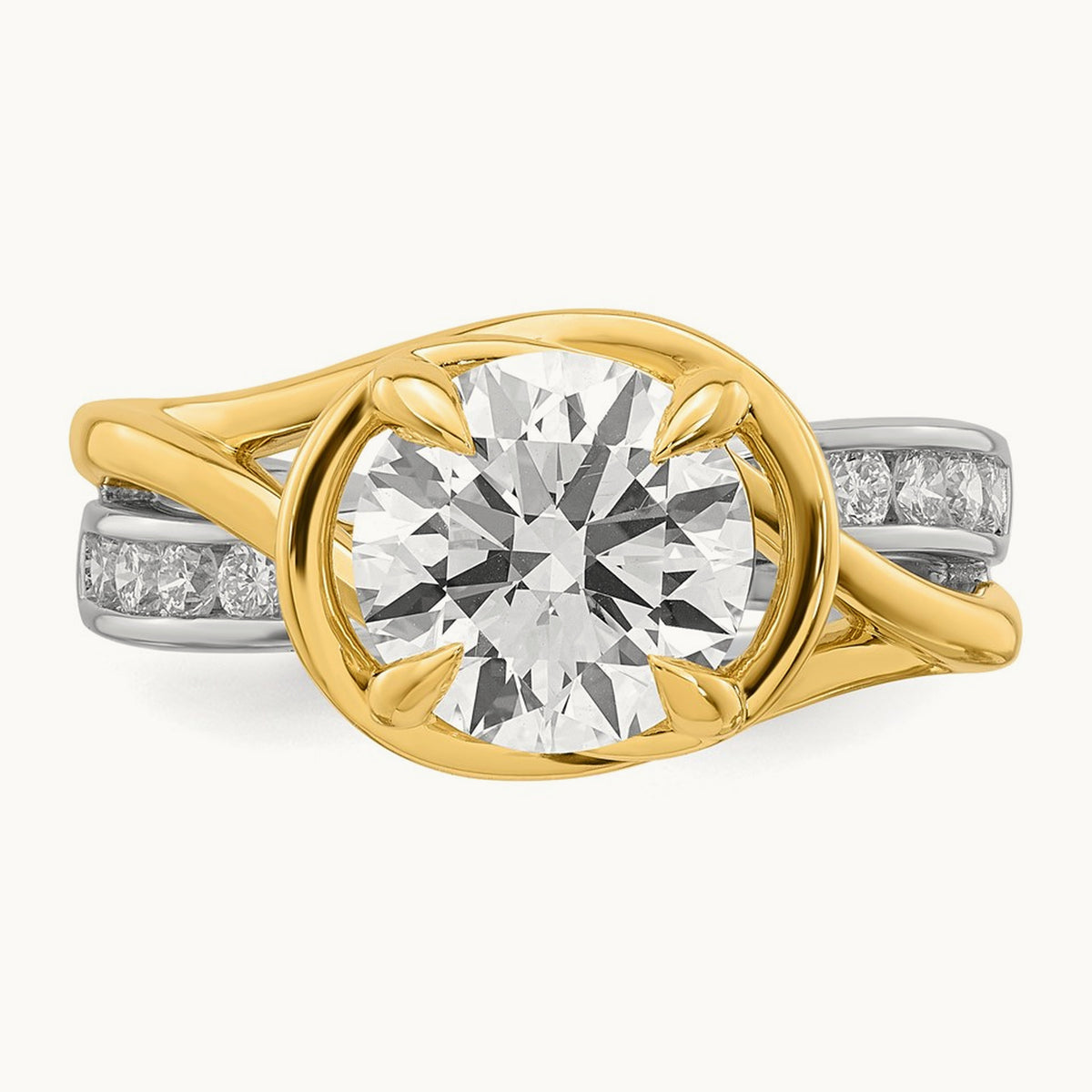 14ktt Certified Round Center Lab Grown Diamond VS+ F+ Ring