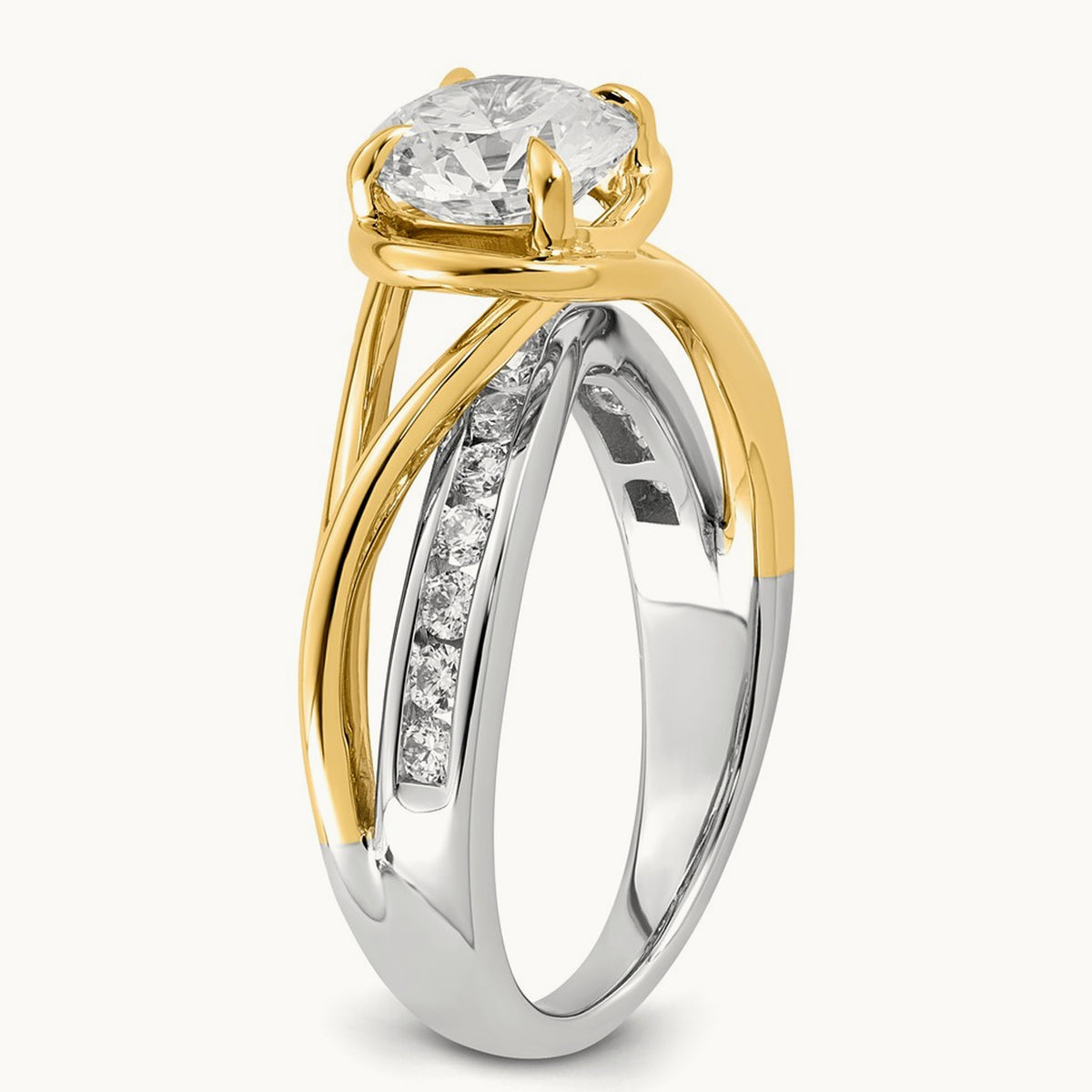 14ktt Certified Round Center Lab Grown Diamond VS+ F+ Ring