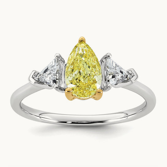 Emma Grace 14ktt Vivid Yellow & Ring, 1 3/8-4 5/8 ct Lab-Grown Diamond