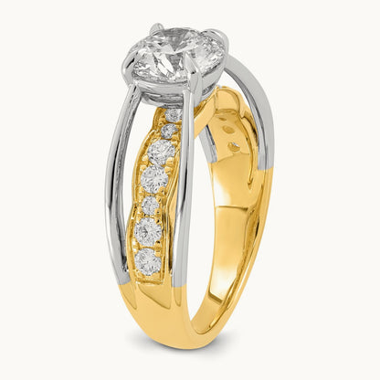 14ktt Certified Round Center Lab Grown Diamond VS+ F+ Ring