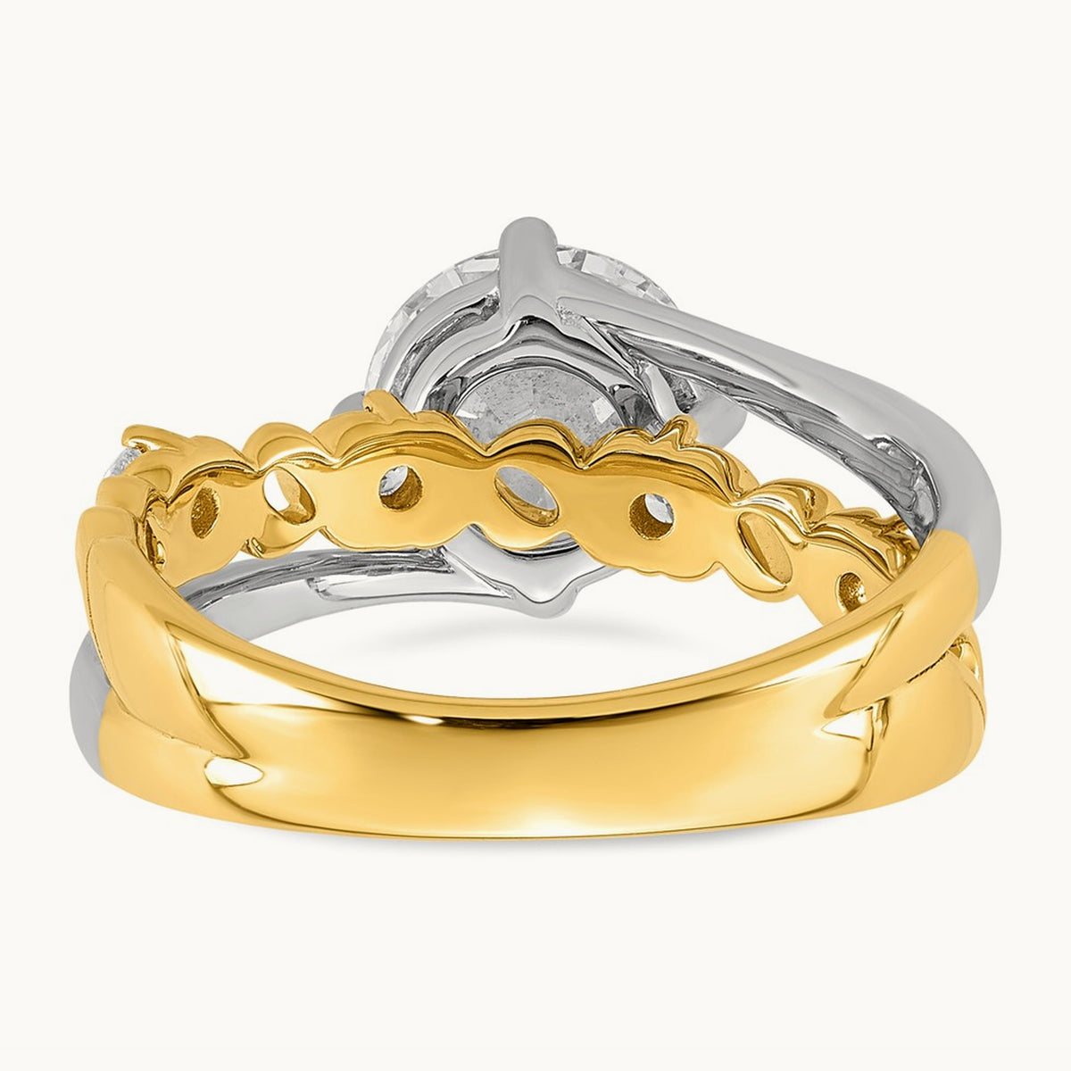 14ktt Certified Round Center Lab Grown Diamond VS+ F+ Ring