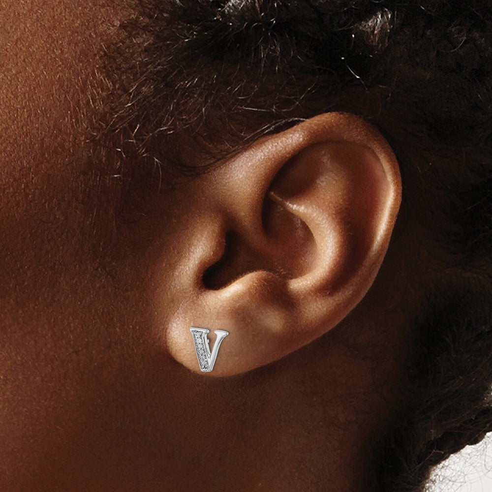 Diamond Earrings — 14K White Gold, 8mm, V