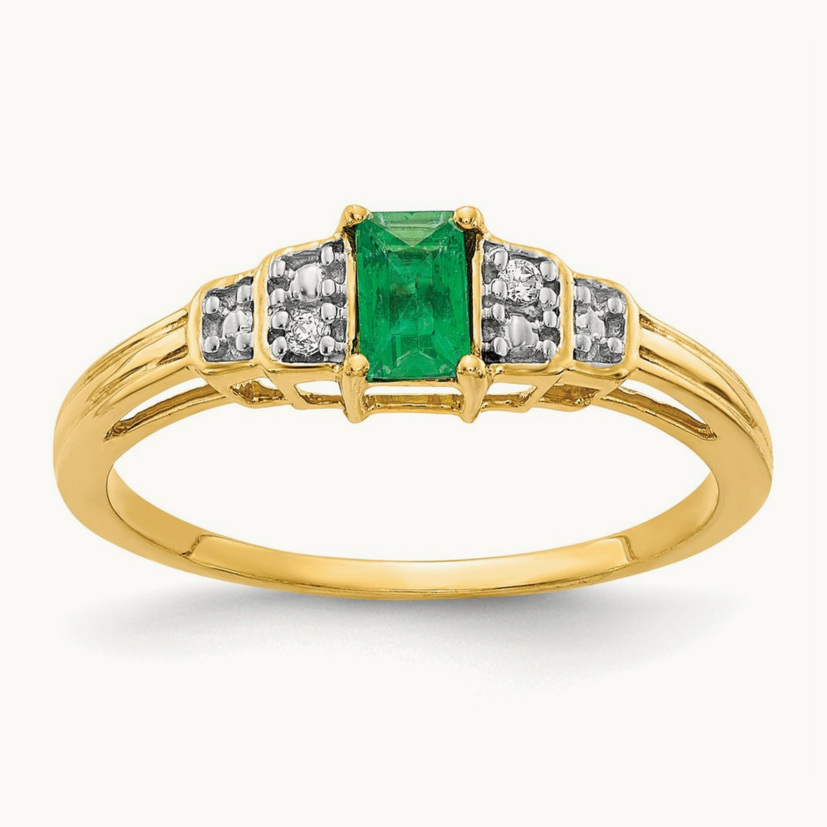 Emerald and Diamond Ring — photo set