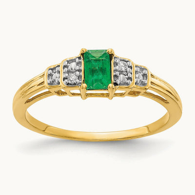 Emerald and Diamond Ring — photo set