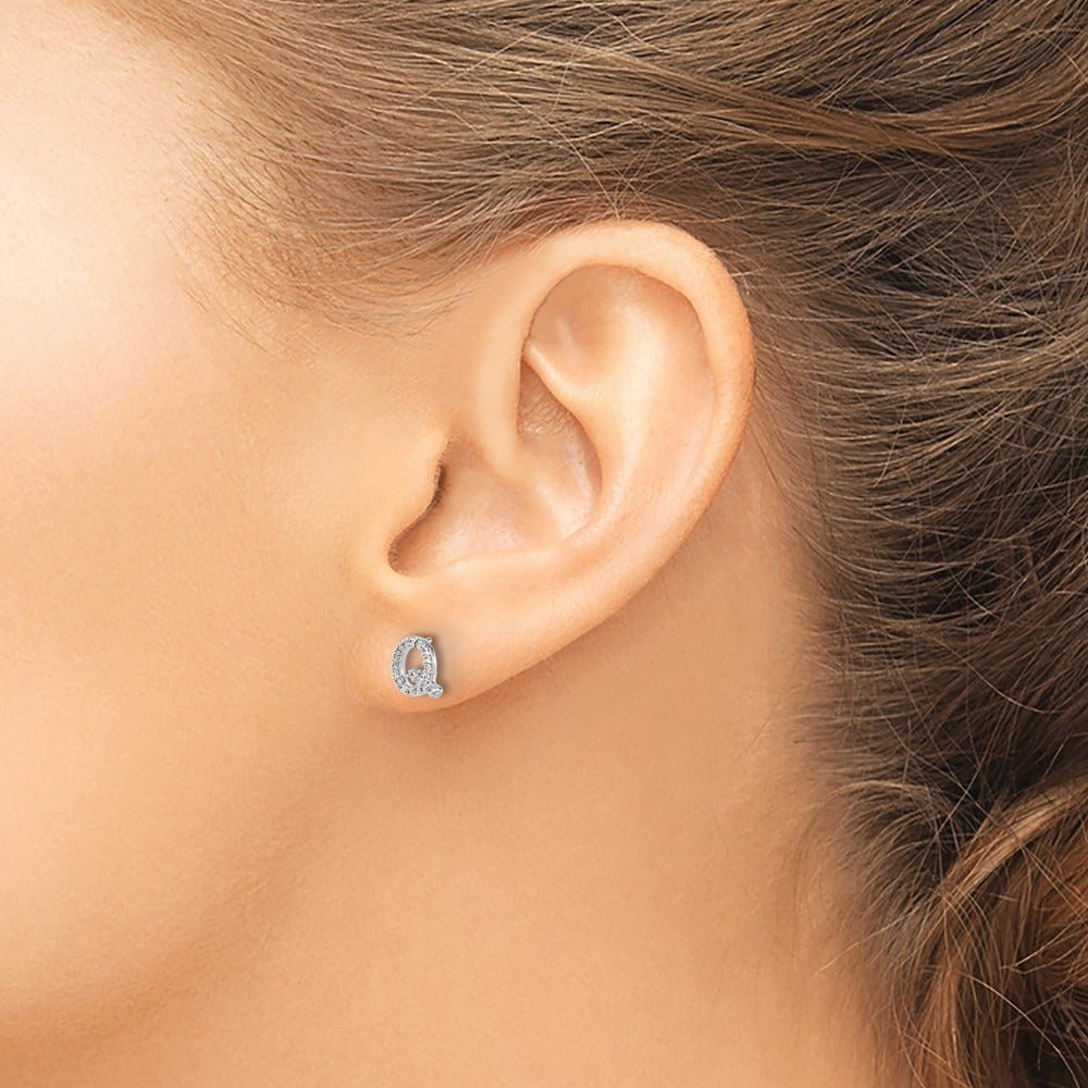 Diamond Earrings — 8mm, Q