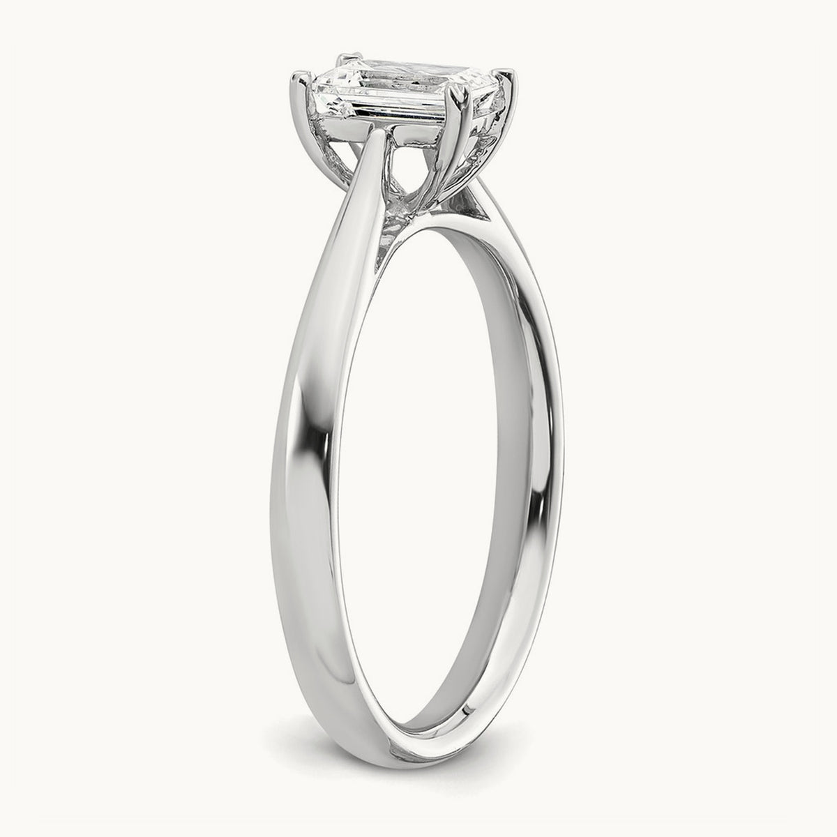 Emerald Solitaire Engagement Ring Mounting