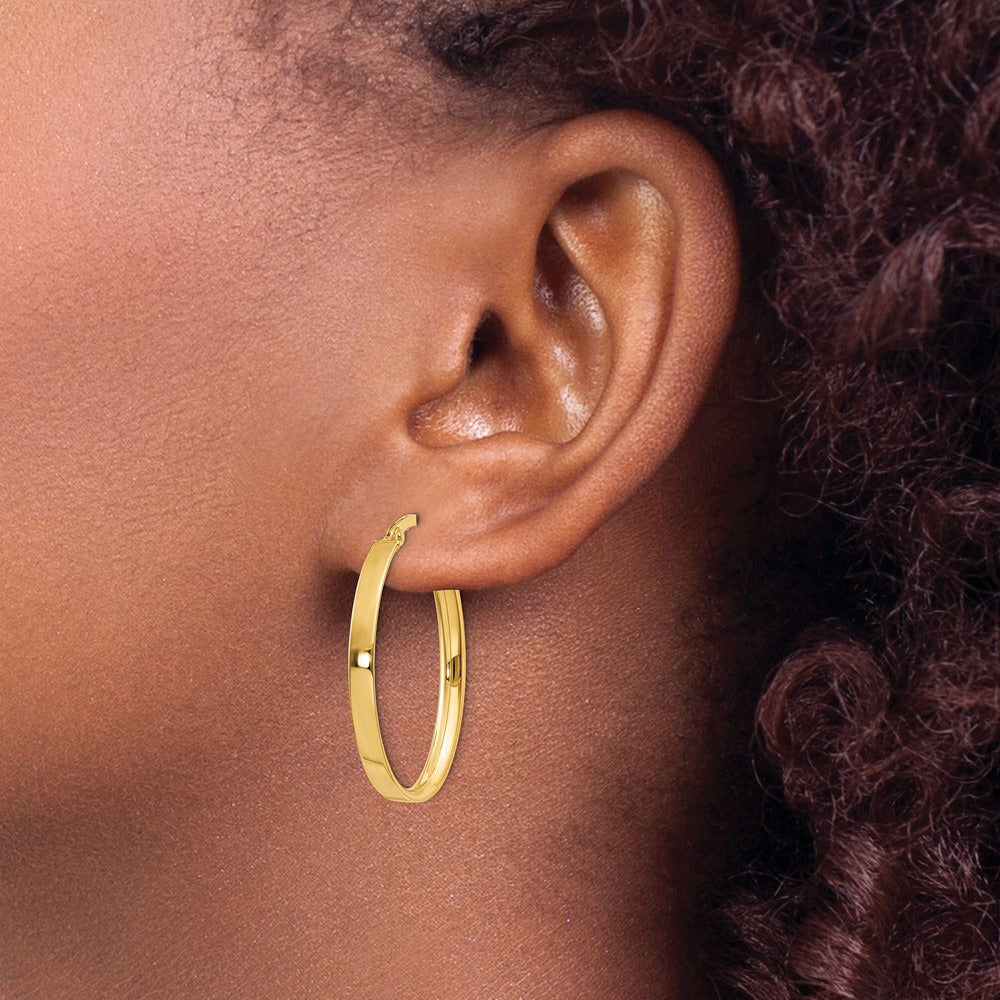 Oval Hoop Earrings — 14K Yellow Gold, 3mm