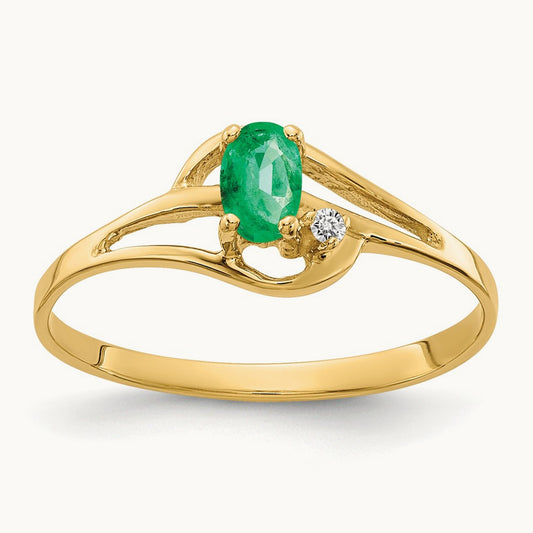 5x3mm Oval Emerald AA Diamond ring, 14K