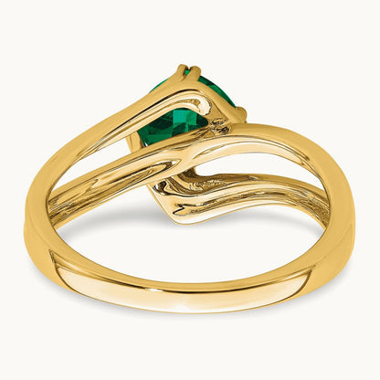 Created Emerald and Diamond Ring — photo set
