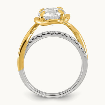 14ktt Certified Round Center Lab Grown Diamond VS+ F+ Ring