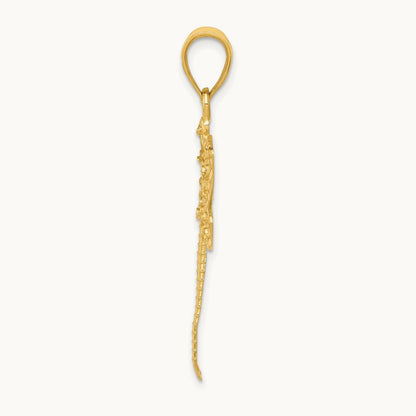 Diamond-cut Dragonfly Pendant — 14K Yellow Gold