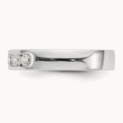 Setting: 5- Stone Closed Channel Band Mounting, 2.9mm, 14K Gold — 14K White Gold