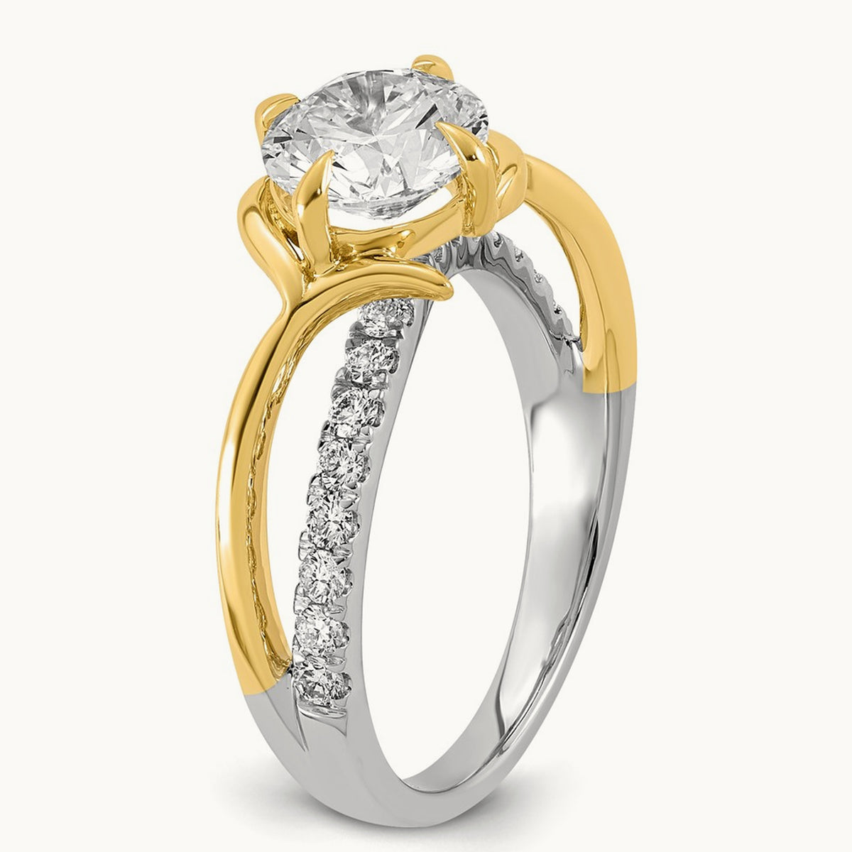14ktt Certified Round Center Lab Grown Diamond VS+ F+ Ring