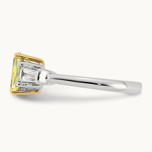 Emma Grace 14ktt Vivid Yellow & Ring, 2 1/4-4 5/8 ct Lab-Grown Diamond