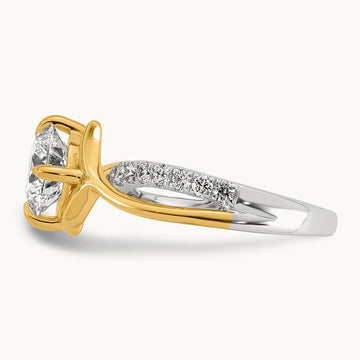 14ktt Certified Round Center Lab Grown Diamond VS+ F+ Ring