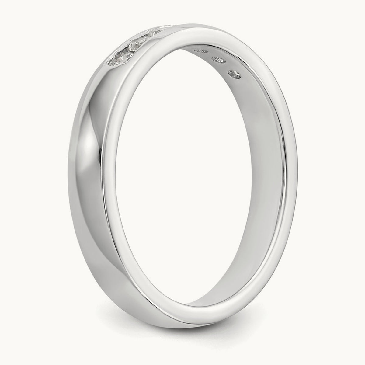 Setting: 7- Stone Closed Channel Band Mounting, 2mm — 14K White Gold