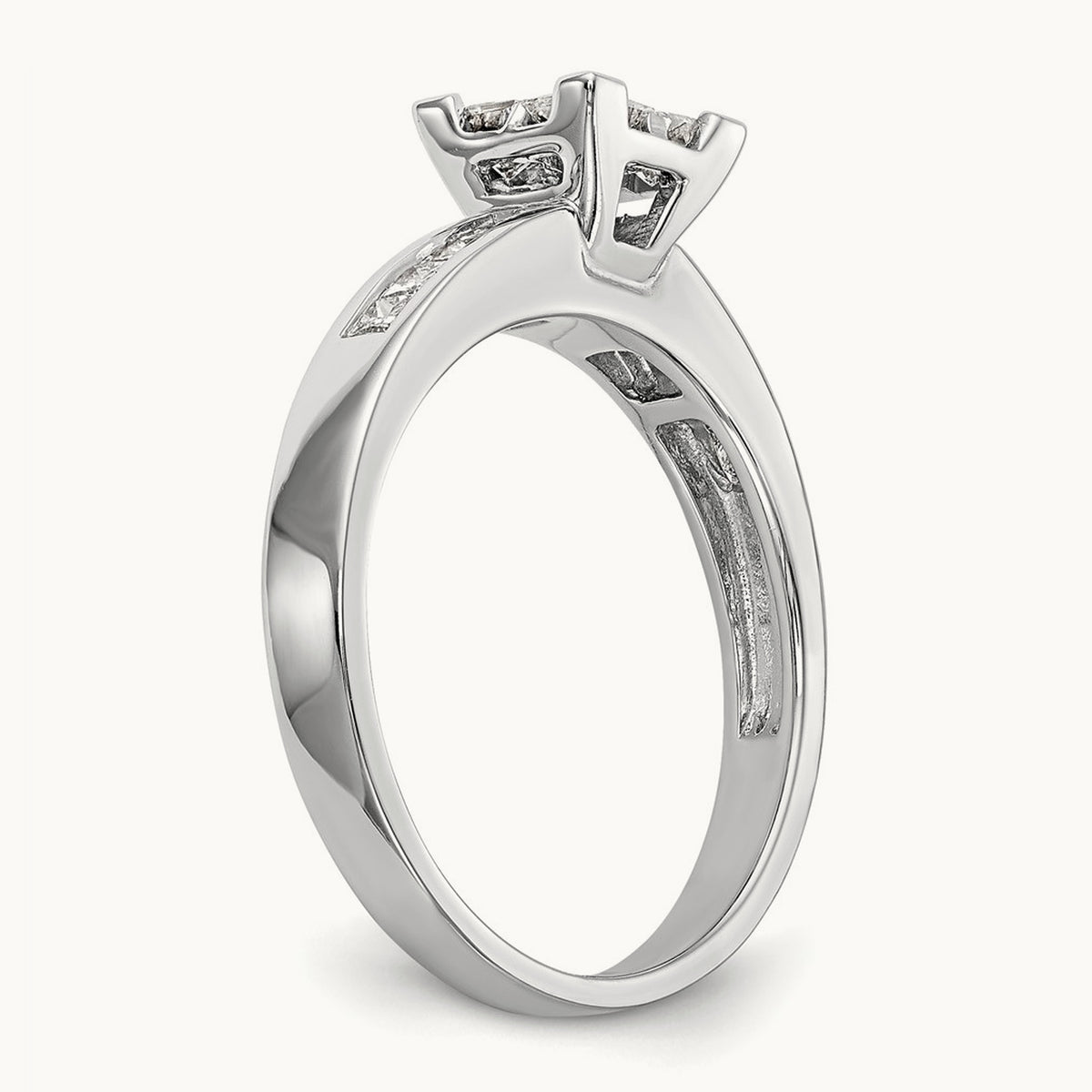 Complete Diamond Cluster Engagement Ring — photo set