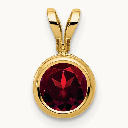 Garnet bezel pendant — 6mm