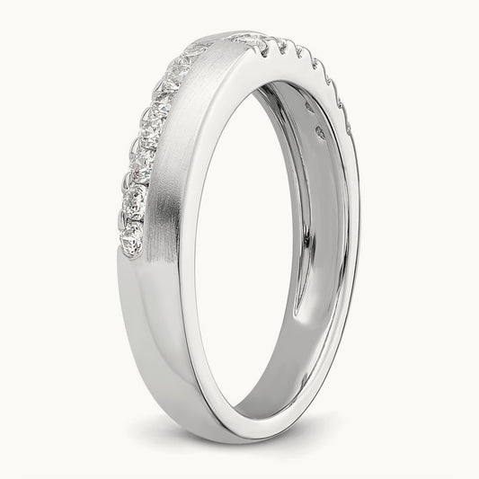 Band, 0.50 ct tw Lab-Grown Diamond