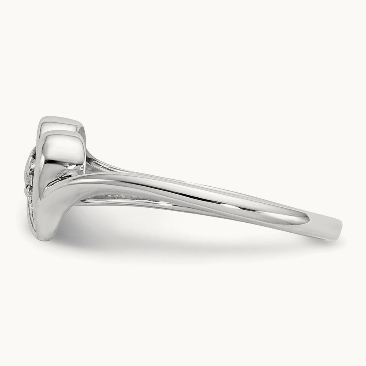 Polished AA Diamond heart ring, 14K White Gold