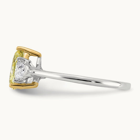 Emma Grace 14ktt Vivid Yellow & Ring, 1 3/8-4 5/8 ct Lab-Grown Diamond