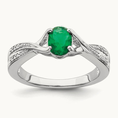 Oval Emerald and Diamond Ring — photo set