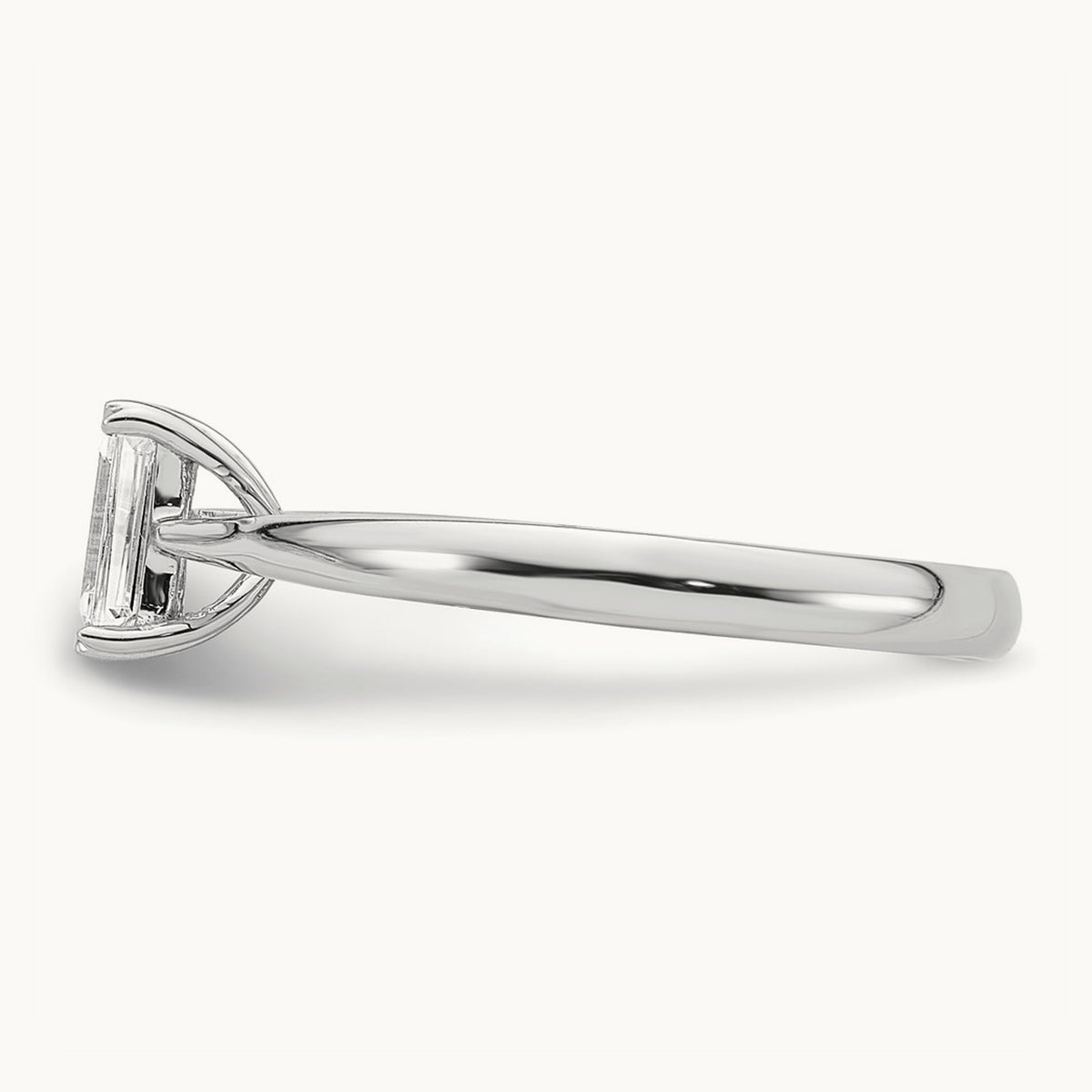 Emerald Solitaire Engagement Ring Mounting