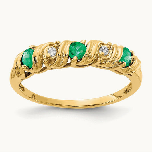 Emerald AA Diamond ring — 14K Yellow Gold