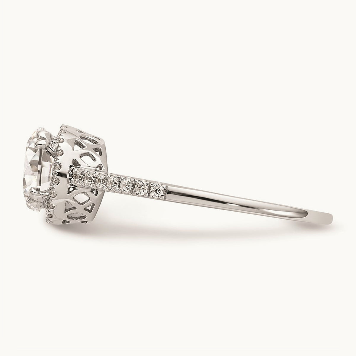 Round Halo Engagement Ring Mounting