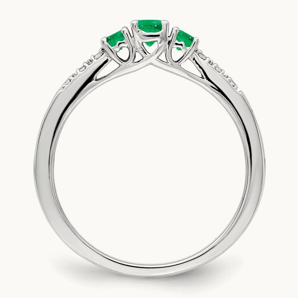Emerald and Diamond 3-stone Ring — photo set