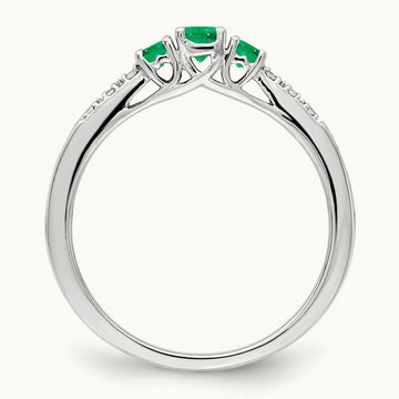 Emerald and Diamond 3-stone Ring — photo set