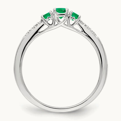 Emerald and Diamond 3-stone Ring — photo set