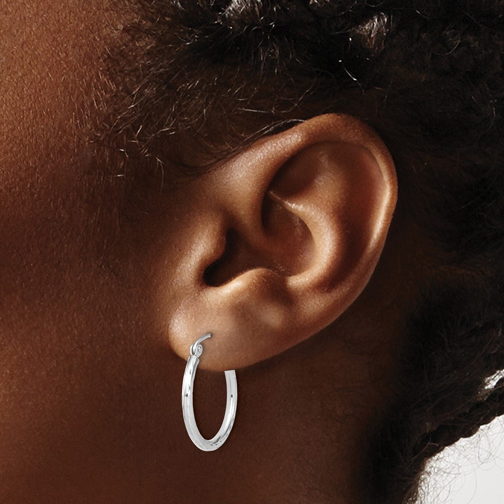 Diamond-cut Hinged Hoop Earrings — 10K White Gold, 20mm