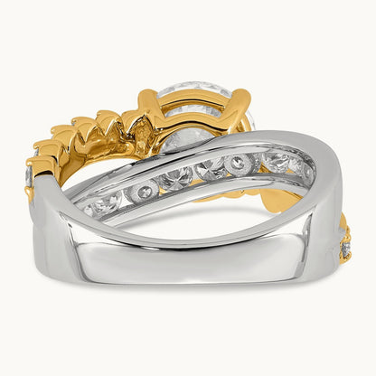 14ktt Certified Round Center Lab Grown Diamond VS+ F+ Ring