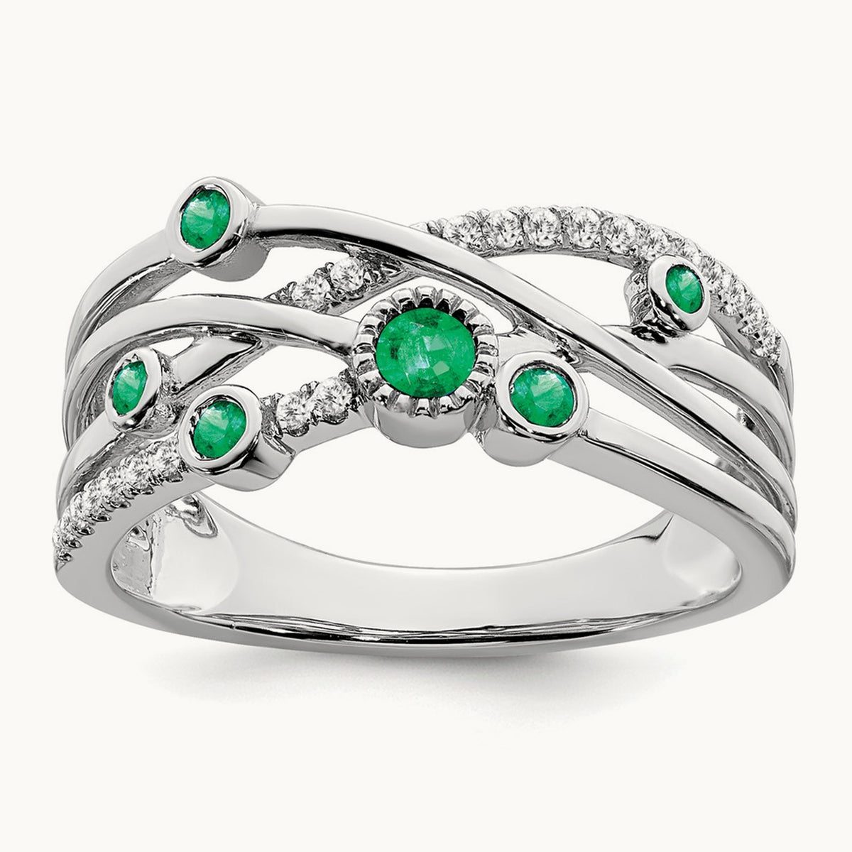 Emerald and Diamond Ring — photo set