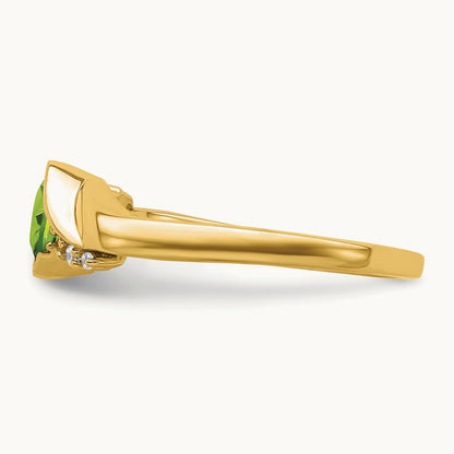 Peridot and Diamond Ring — 14K Yellow Gold, 7