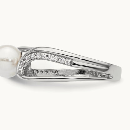 Polished Diamond and Pearl Fashion Ring — photo set