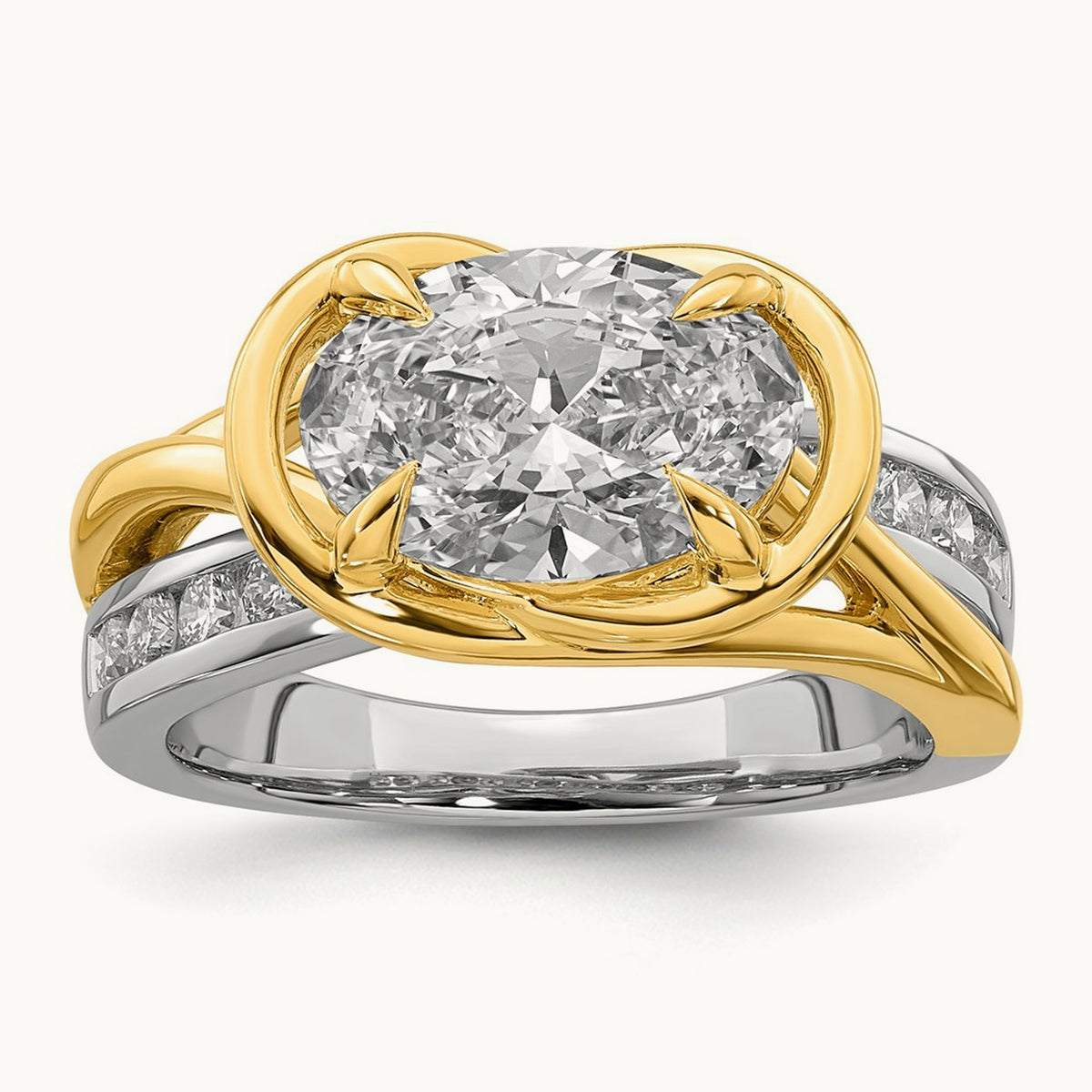 14ktt Certified Oval Center Lab Grown Diamond VS+ F+ Ring