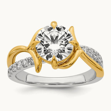 14ktt Certified Round Center Lab Grown Diamond VS+ F+ Ring