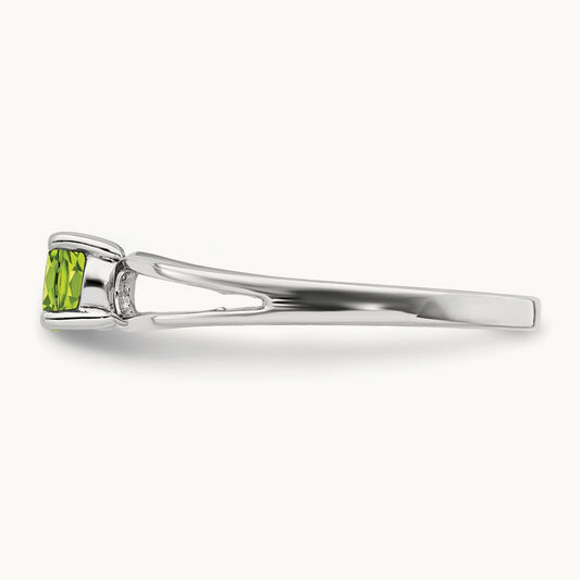 Peridot Ring — 14K White Gold