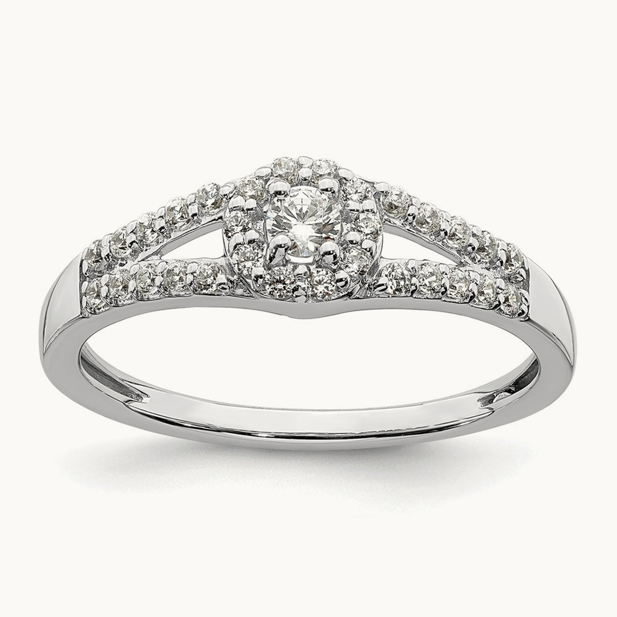 Round Halo Engagement Ring — VS/SI (Great), 7