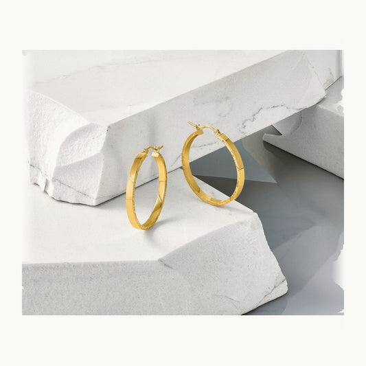 Diamond-cut Edge Medium Polished Hoop Earrings — 10K Yellow Gold