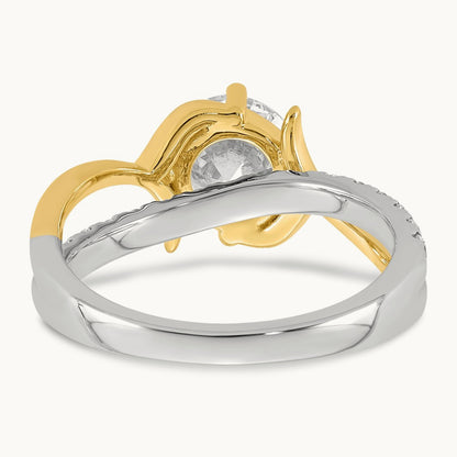 14ktt Certified Round Center Lab Grown Diamond VS+ F+ Ring
