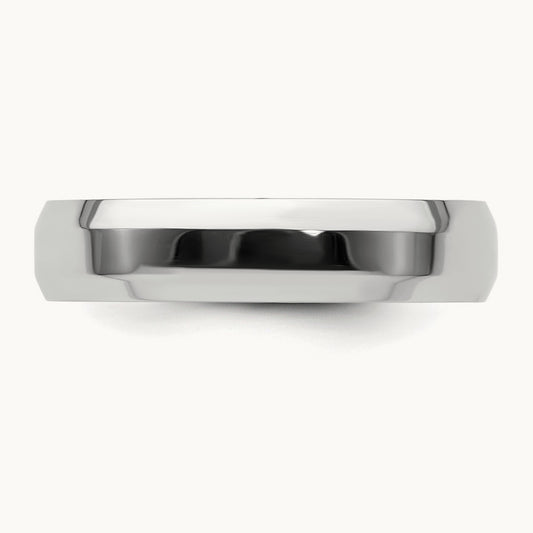 Polished Beveled Edge Wedding Band, 5mm, Platinum