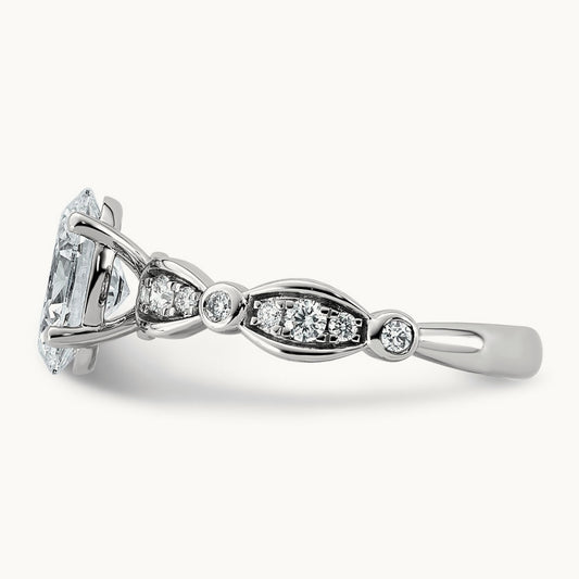 Oval Center Ring, 1 3/4-3 1/3 ct Lab-Grown Diamond