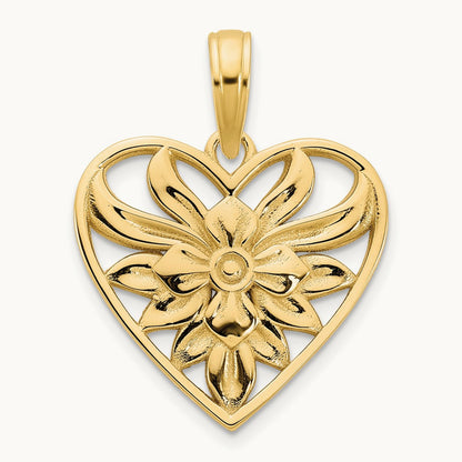 Fancy Heart Pendant — 21.23mm