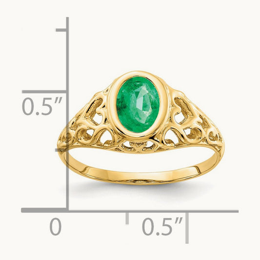 7x5mm Oval Emerald ring, 14K