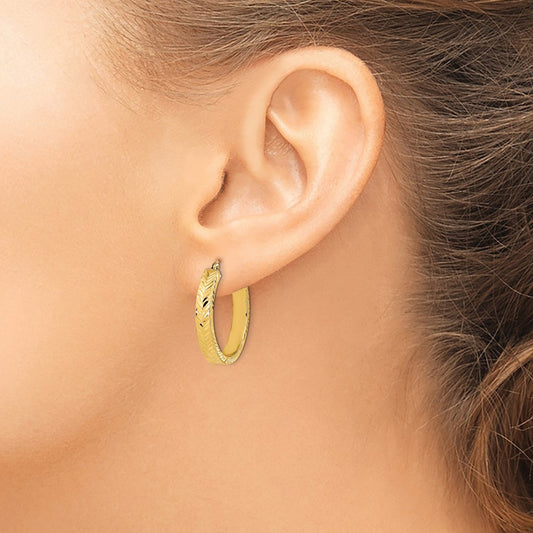 Polished Diamond-cut Hoop Earrings — photo set