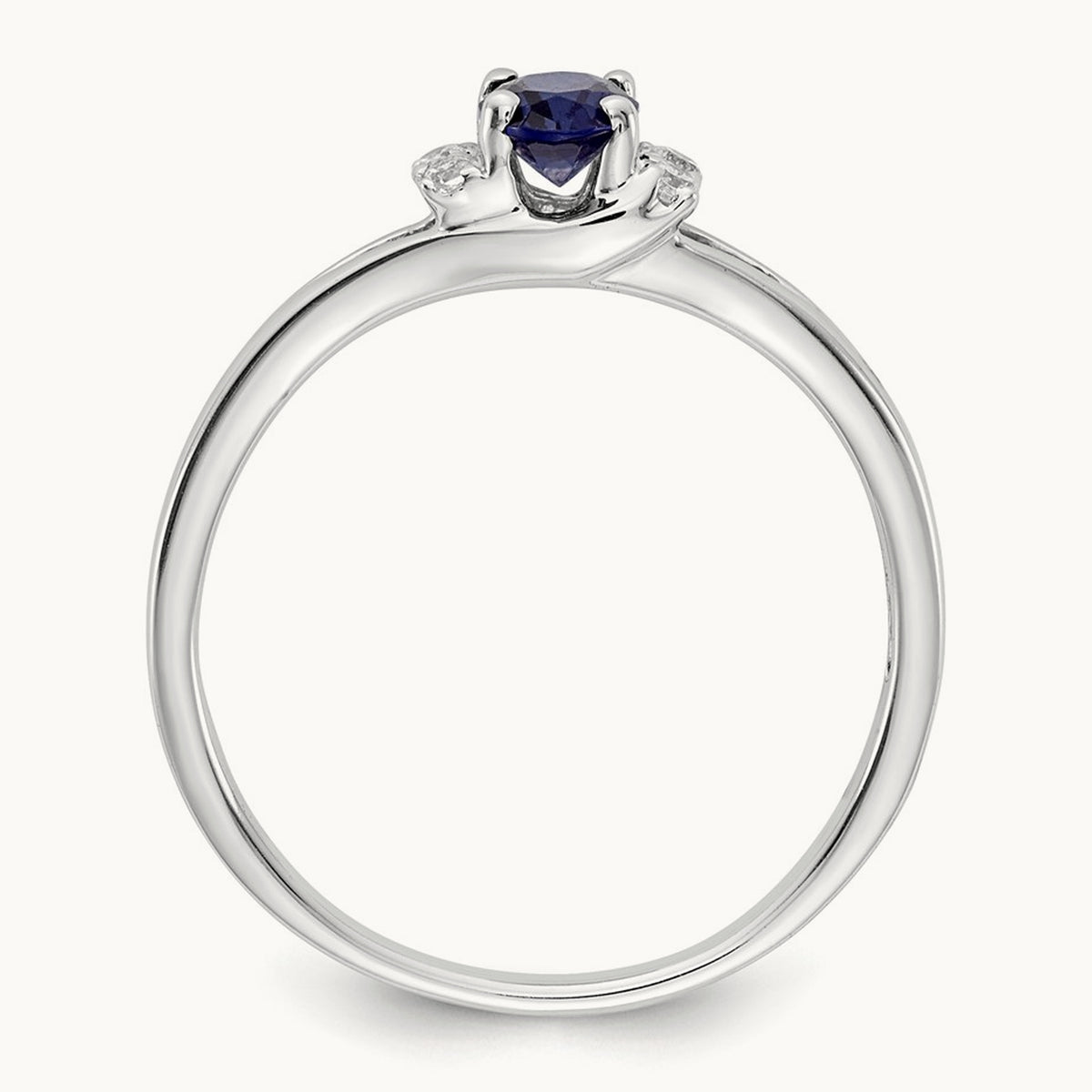Diamond and Oval Sapphire Ring — photo set